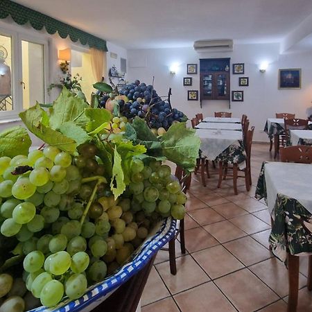 Hotel Villa Verde Форио Экстерьер фото